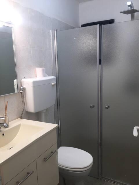 Shamaka'S Apartamento Kefar Hananya Exterior foto